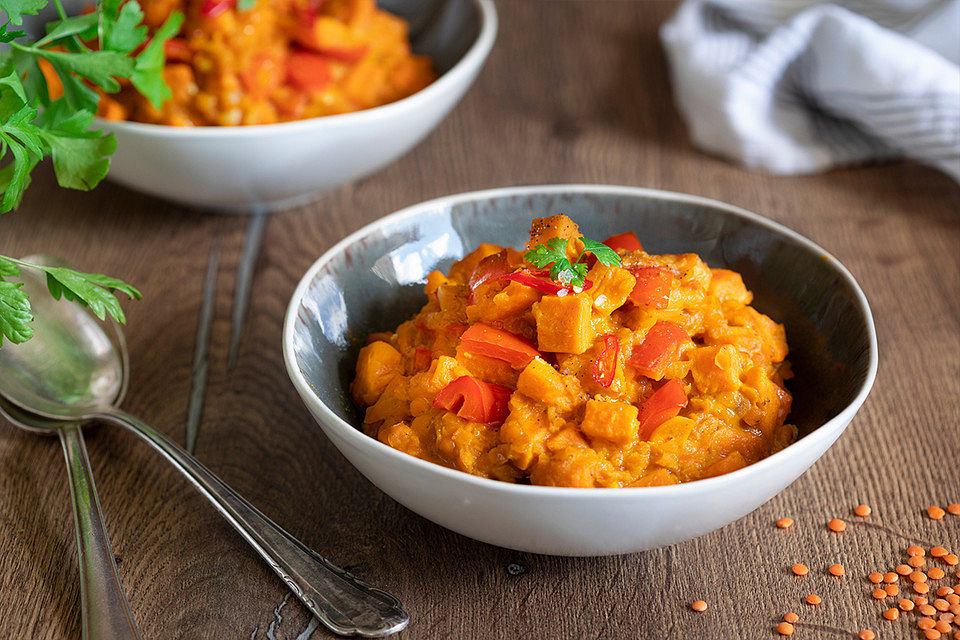 Rote Linsen-Curry mit Süßkartoffeln