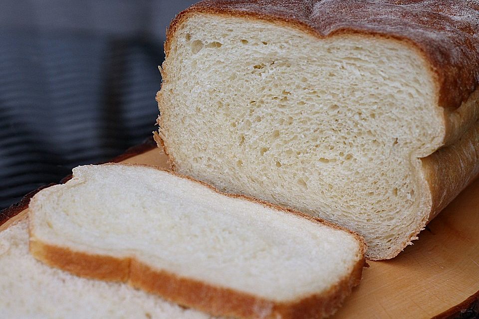 Buttermilch Weißbrot nach Sheila Lukins