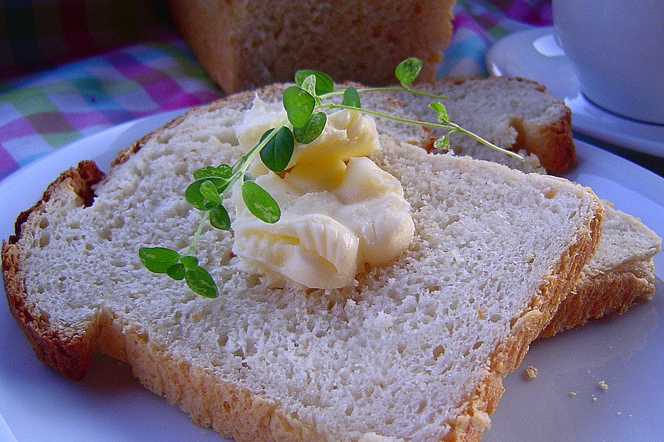 Buttermilch Weißbrot nach Sheila Lukins