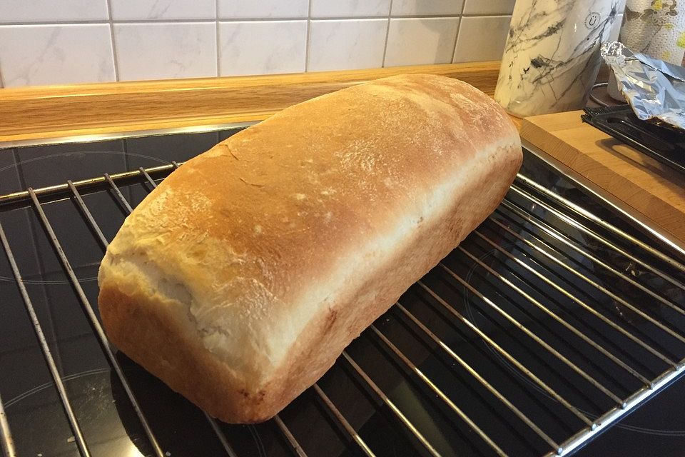 Buttermilch Weißbrot nach Sheila Lukins