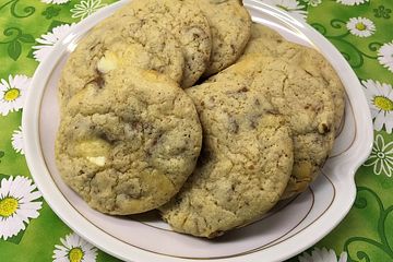 Amerikanische Cookies mit Schokoladenriegeln