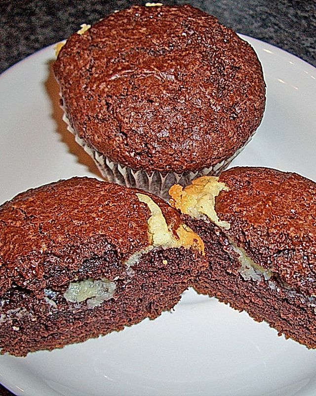 Schokoladen - Muffins mit Frischkäse - Füllung