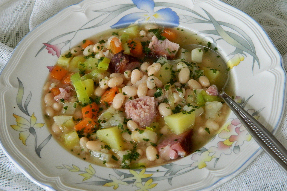 Weiße Bohnensuppe