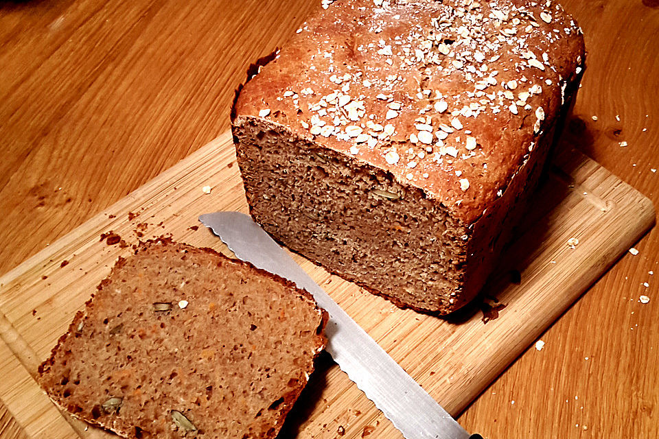 Vollkorn-Dinkel-Möhren-Brot mit Honig, 750 g