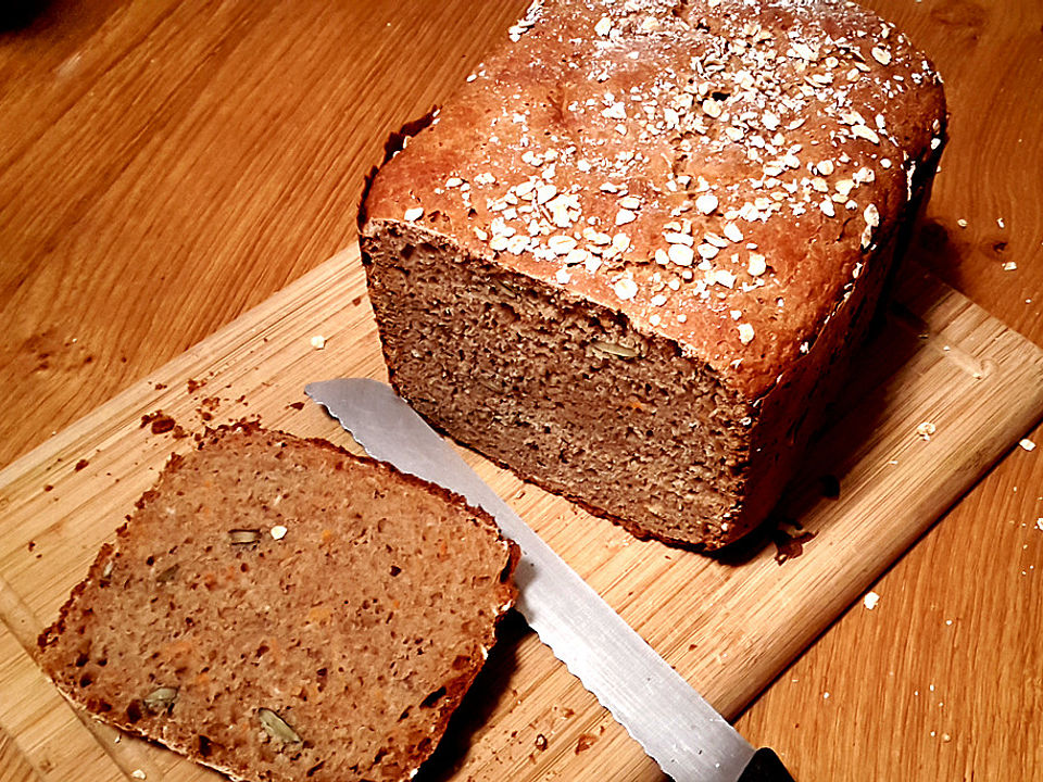 Vollkorn-Dinkel-Möhren-Brot mit Honig, 750 g von hugi14| Chefkoch
