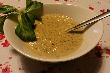 Doms Champignon-Brokkoli-Suppe mit Kokosmilch