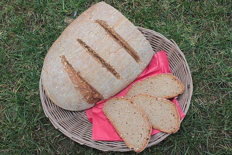 Einkorn-Weizen-Dinkel-Vollkornbrot mit Nackthafer, Sauerteig und Einkornvorteig