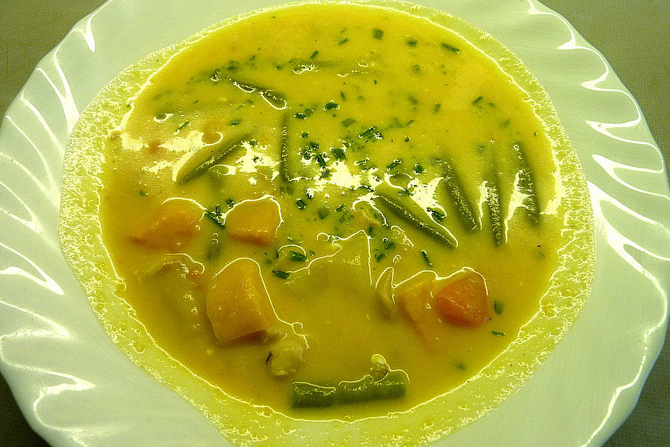 Cremige Süßkartoffel-Hähnchen-Suppe