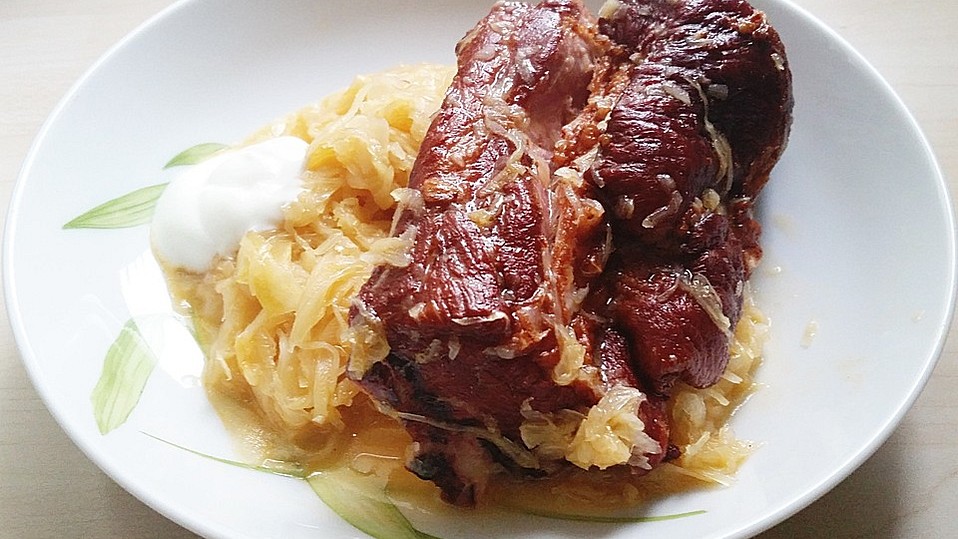 Ungarisches Sauerkraut mit Schweinefleisch von Shynia