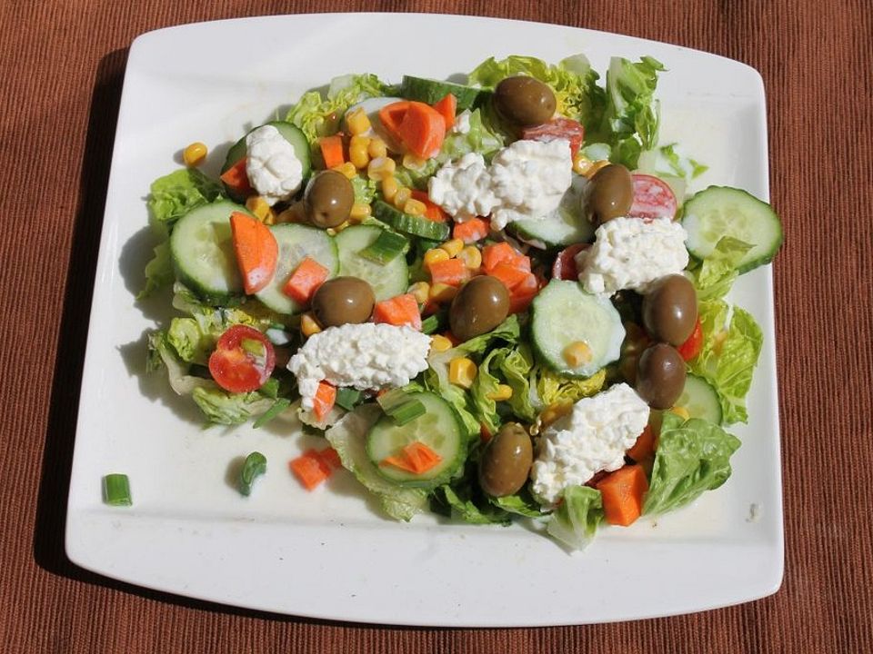 Gemischter Salat mit Hüttenkäse von ShadowDreamer97| Chefkoch