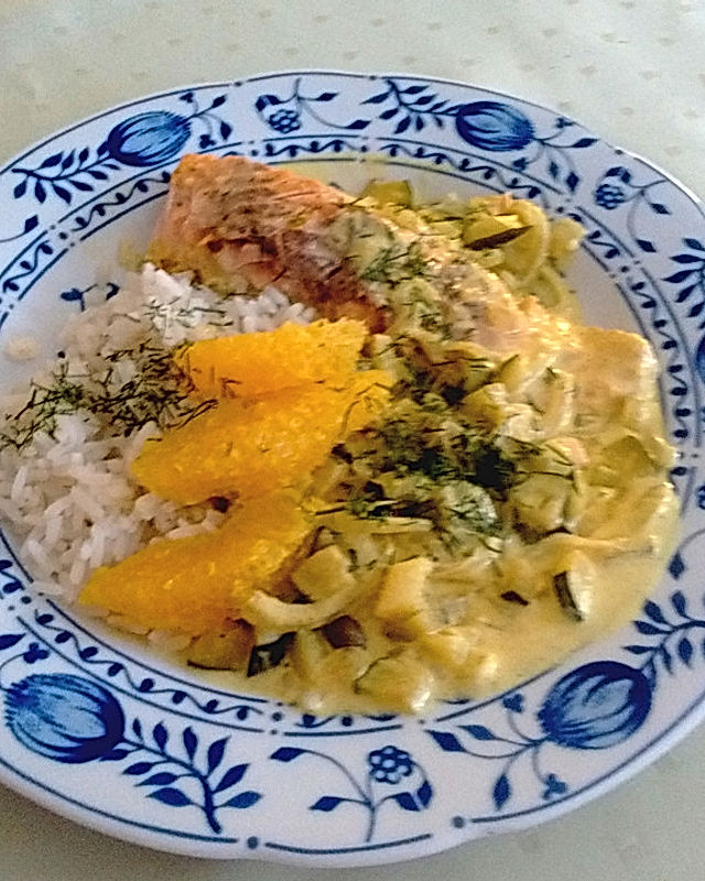 Lachsfilet in Orangen-Currysauce