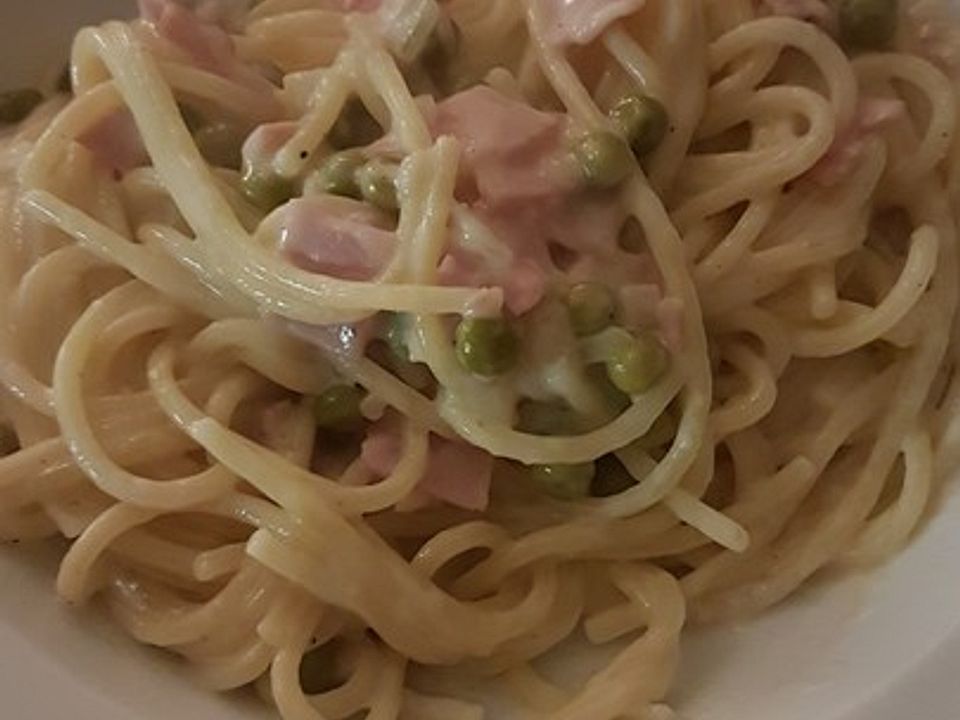 Bienemayas Spaghetti Mit Erbsen Schinken Und Kase Sahnesauce Von Bienemaya Chefkoch