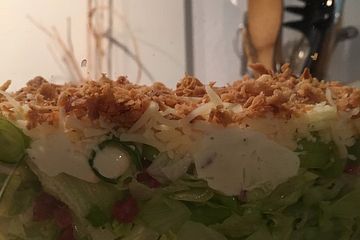 Schichtsalat Mit Erbsen Speck Und Rostzwiebeln Von Missytiffany Chefkoch 