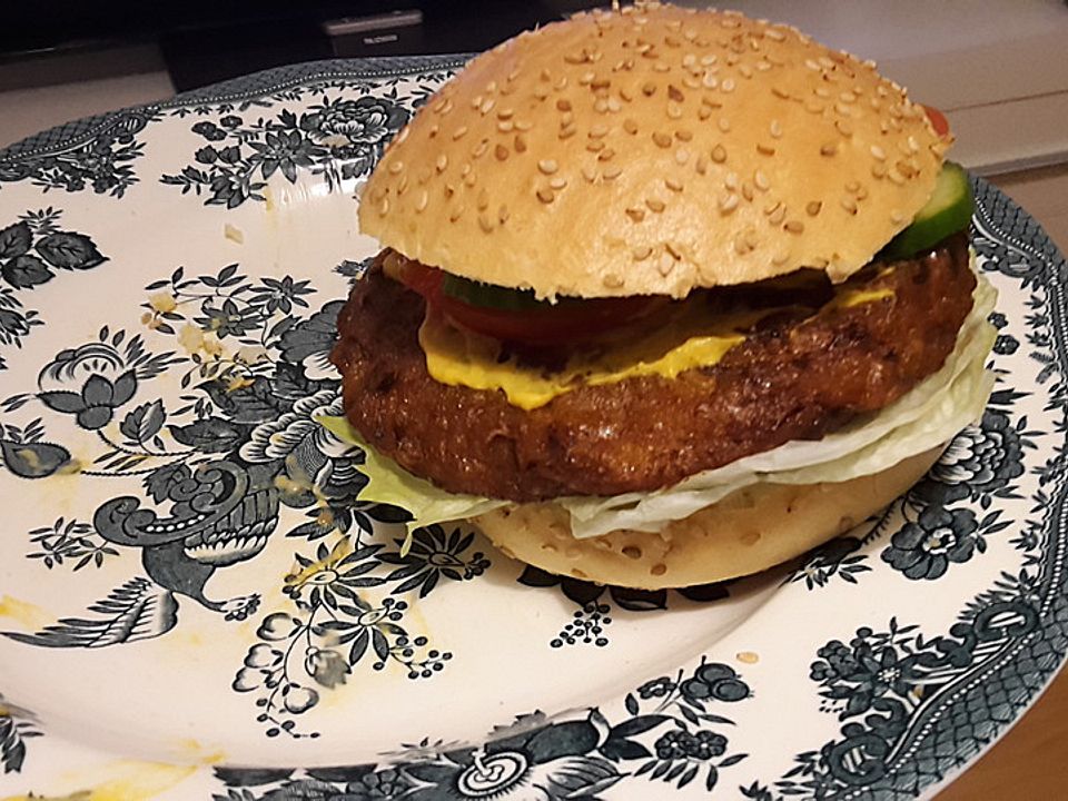 Ultra Burger mit doppelt Käse von AyumiiKawaii| Chefkoch