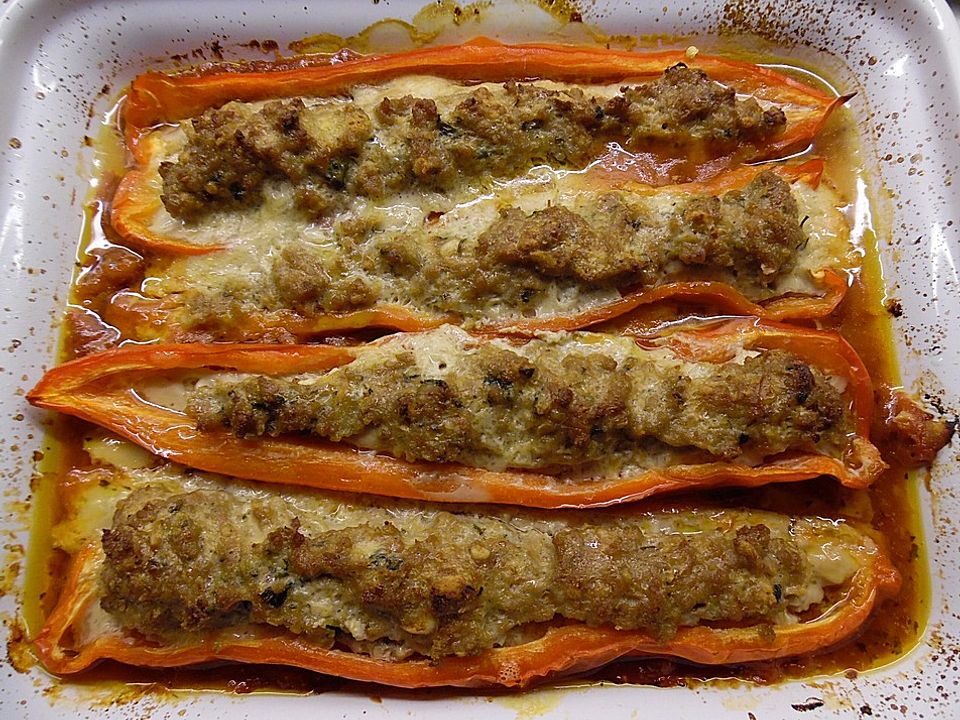 Spitzpaprika Mit Lammhackfleisch In Tomatensauce Von Pannepot Chefkoch 