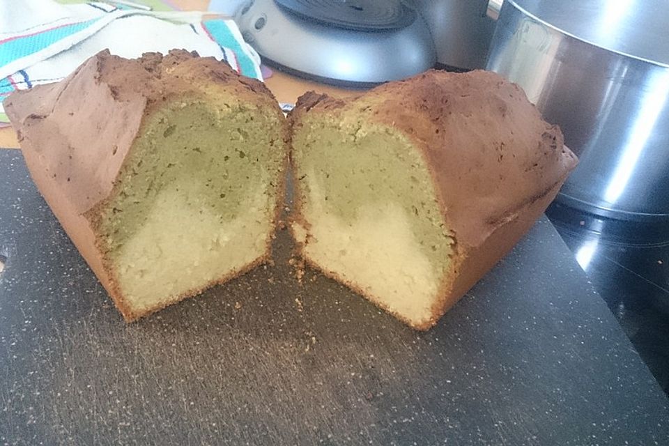 Matcha-Rühr-Kuchen