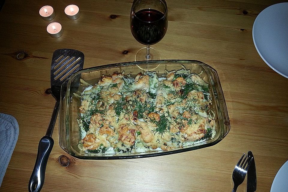 Lachsgratin mit Garnelen, Brokkoli und Kartoffeln