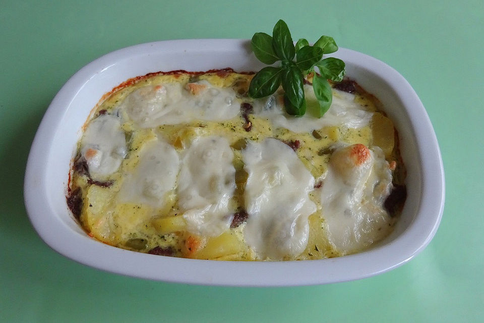 Kartoffelauflauf mit Faschiertem und Paprika