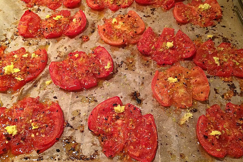 Zitronige getrocknete Antipasti-Tomaten mit Ingwer und Knoblauch