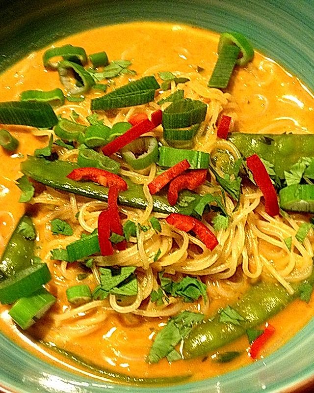 Schnelle Thai-Curry-Glasnudelsuppe
