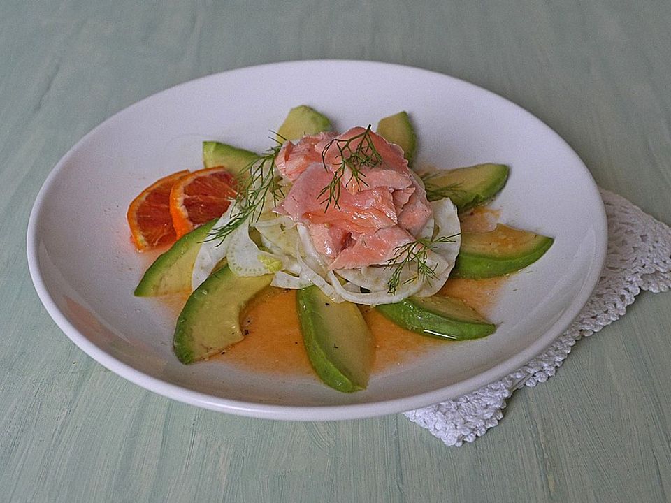 Avocado-Fenchel-Salat mit Lachs und Blutorangendressing von ars_vivendi ...