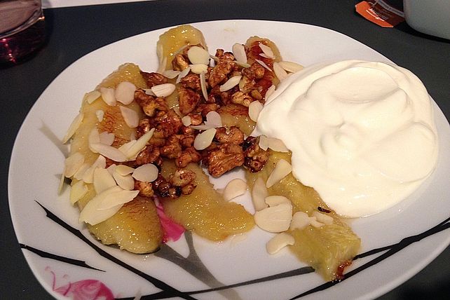 Kokosnussbanane mit Zimtwalnüssen und griechischem Vanillejoghurt von ...