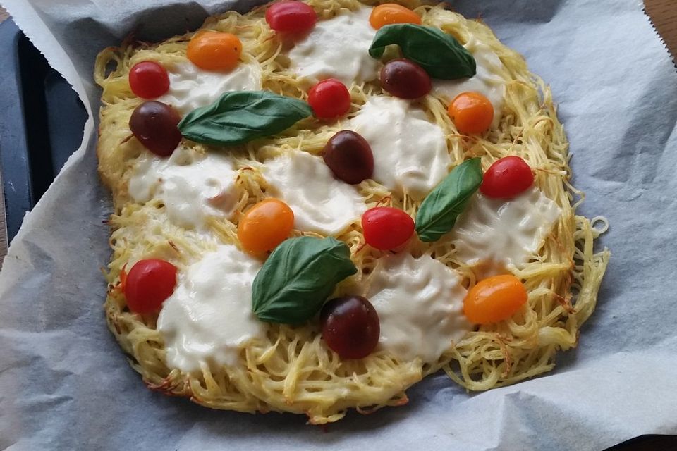 Spaghettipizza Tomate-Mozzarella