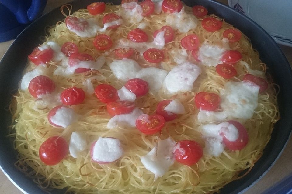 Spaghettipizza Tomate-Mozzarella