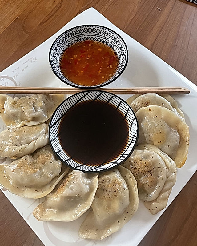 Chinesische Teigtaschen Jiaozi, Dumplings, Pot Sticker-Version