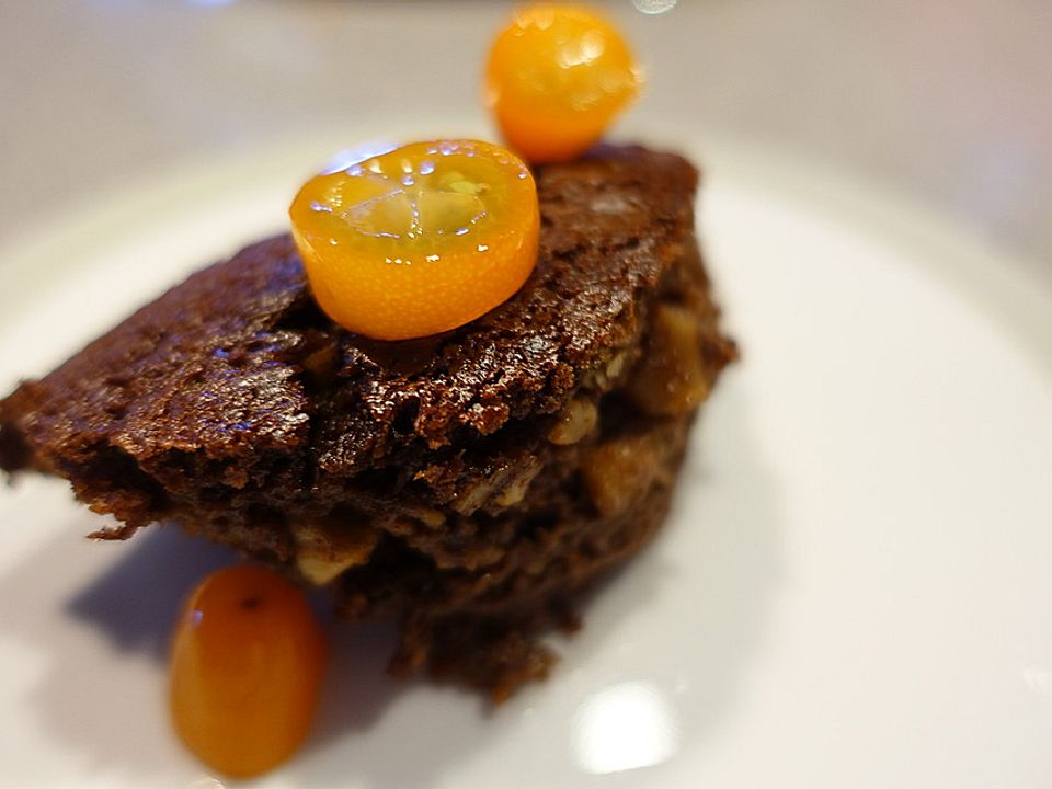 Brioche-Pudding mit Schokolade und Nüssen von hefide| Chefkoch