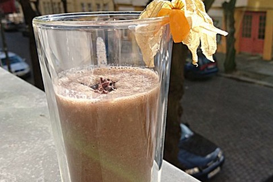 Granatapfel-Rosenwasser-Smoothie