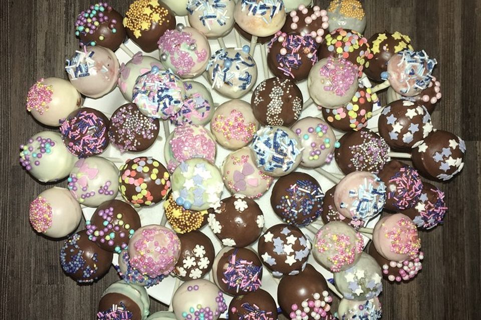 Cake Pops aus dem Cake Pop Maker