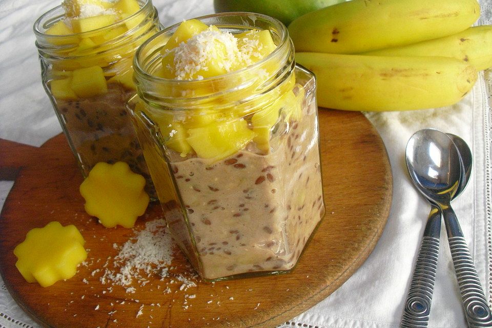 Oatmeal mit Mango und Mandeln