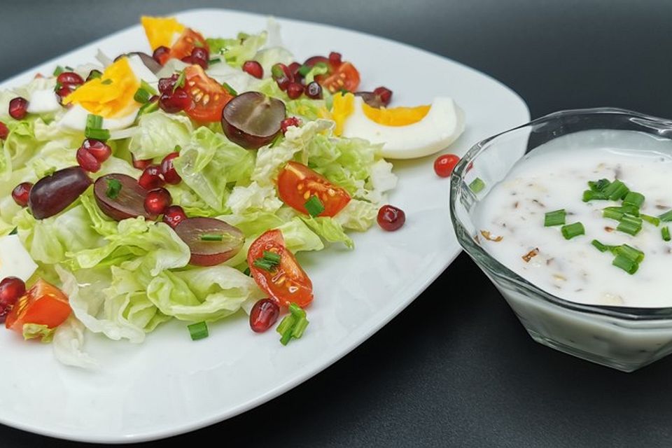 Haselnuss-Zitronen-Joghurt-Dressing