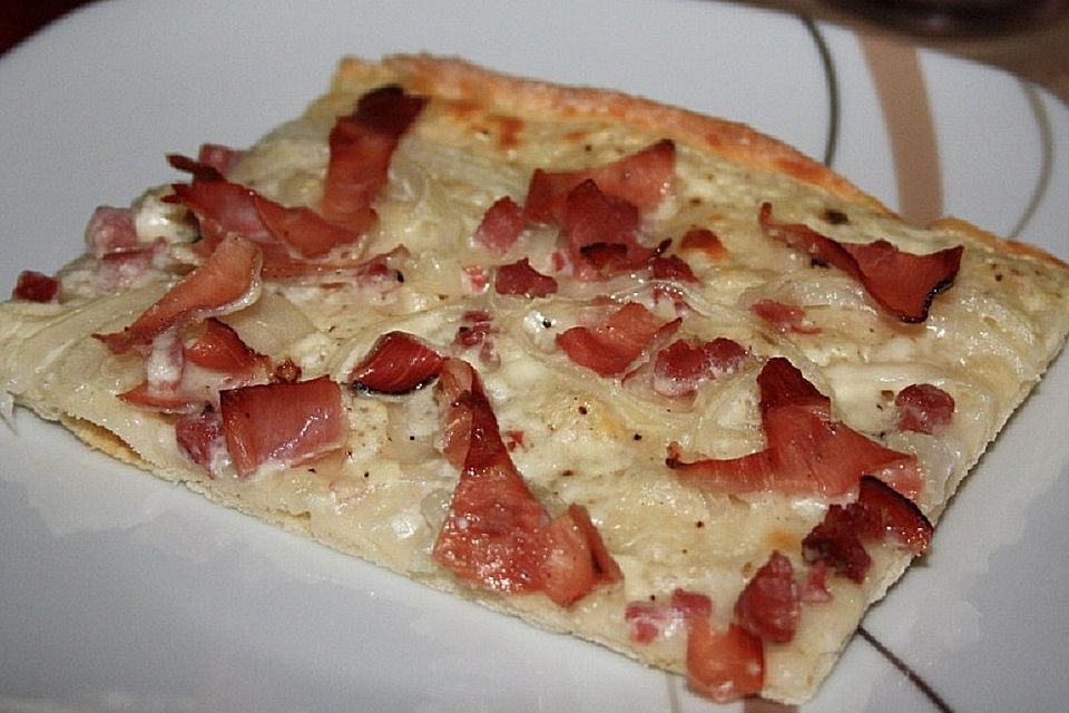 Elsässer Flammkuchen nach Art des Hauses