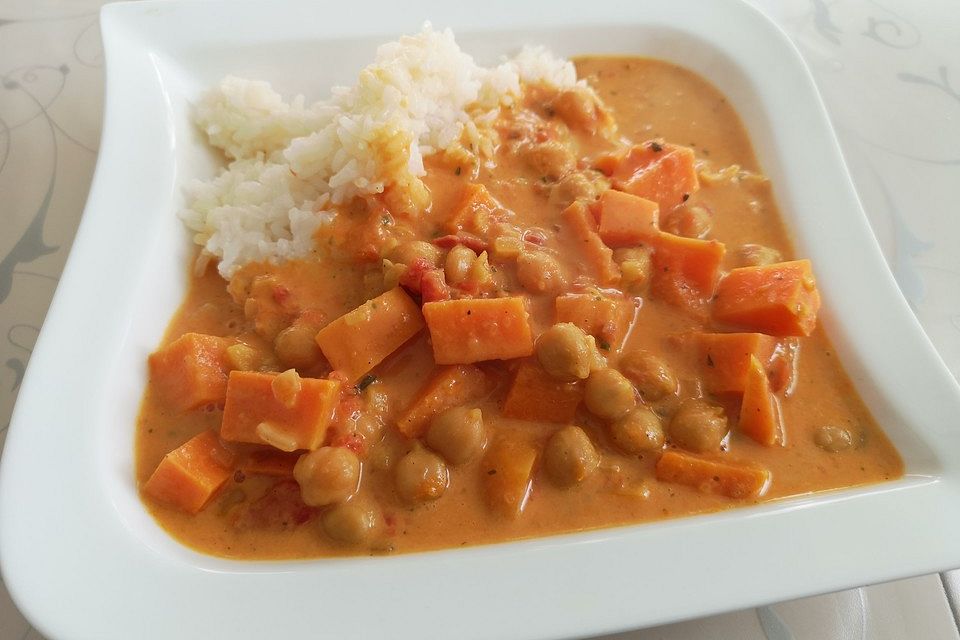 Süßkartoffel-Kichererbsen-Curry