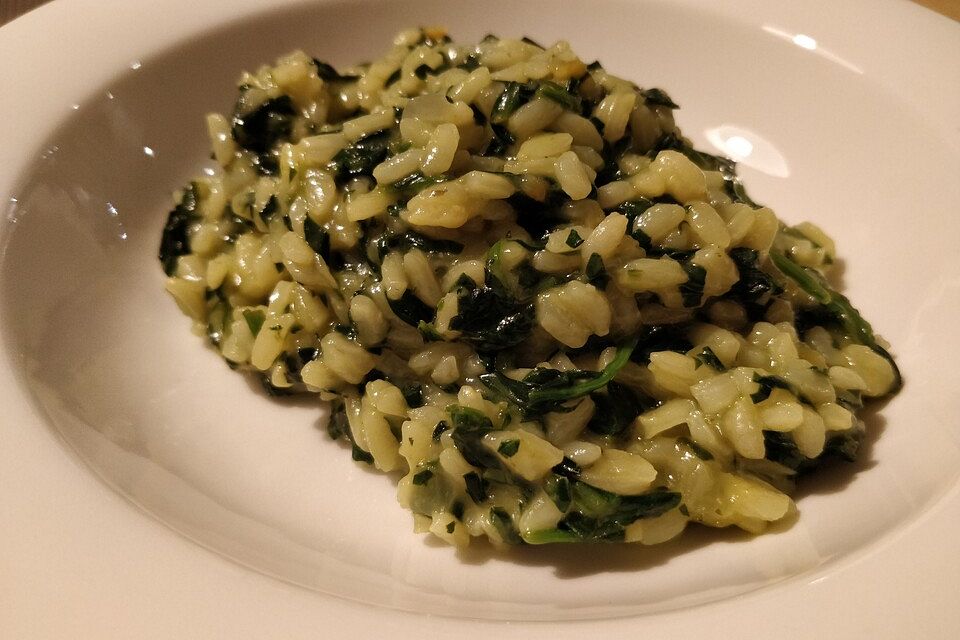 Limetten-Risotto mit Spinat