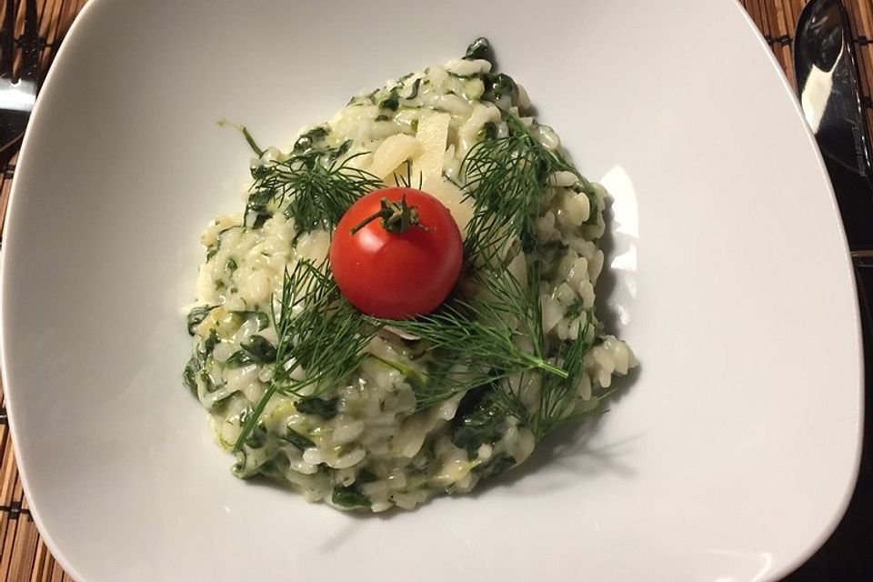 Limetten-Risotto mit Spinat