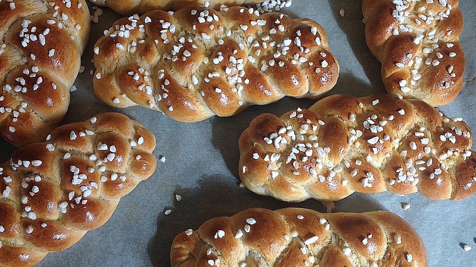 Mini Striezel aus Germteig von spendi Mini Striezel aus Germteig von spendi