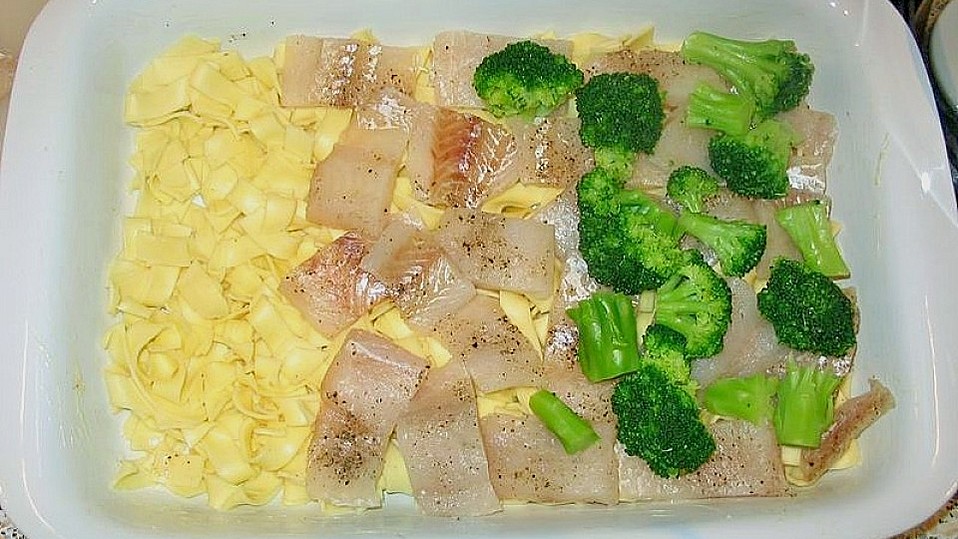 Fischauflauf mit Nudeln und Brokkoli