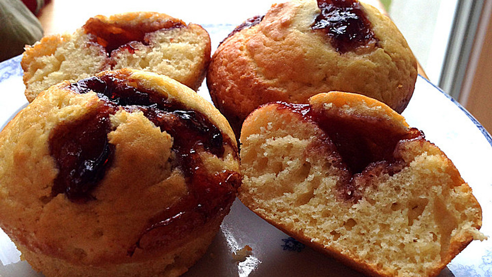 Fruchtige, saftige Marmeladen-Muffins von Vollzeitfutterer