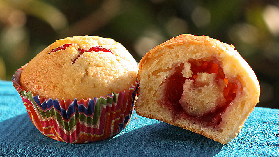 Fruchtige, saftige Marmeladen-Muffins von Vollzeitfutterer