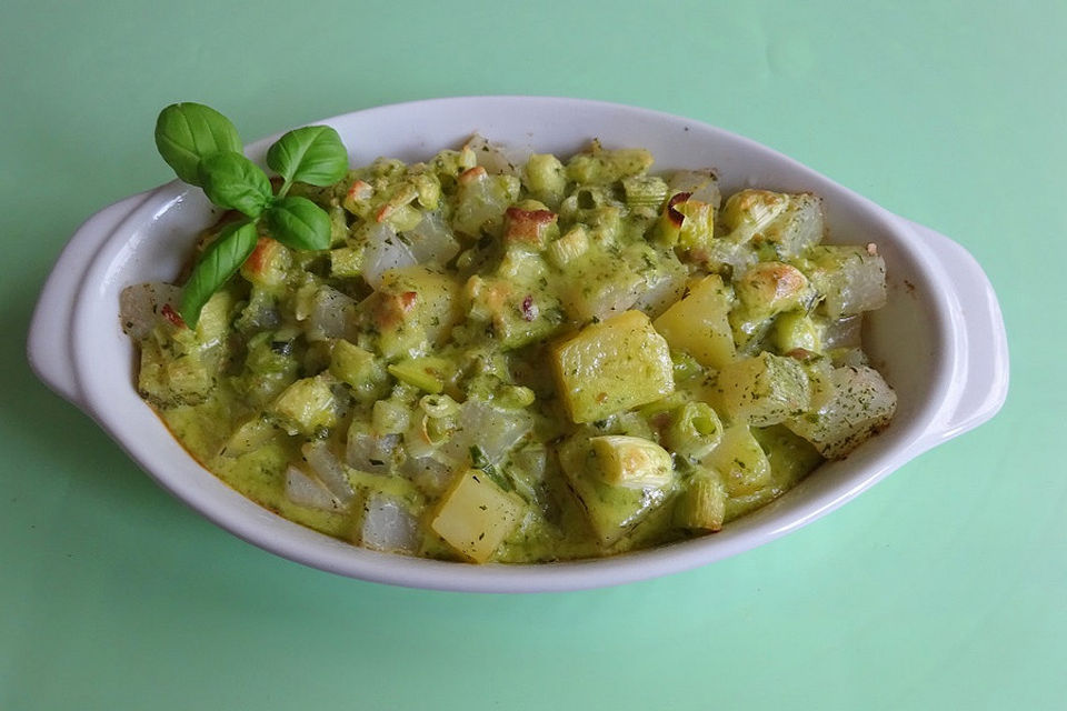 Kartoffel-Kohlrabiauflauf mit Pesto