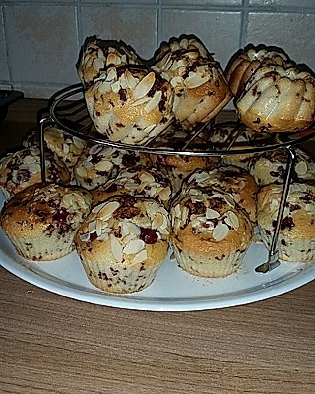 Schoko-Mandel-Kirsch-Muffins