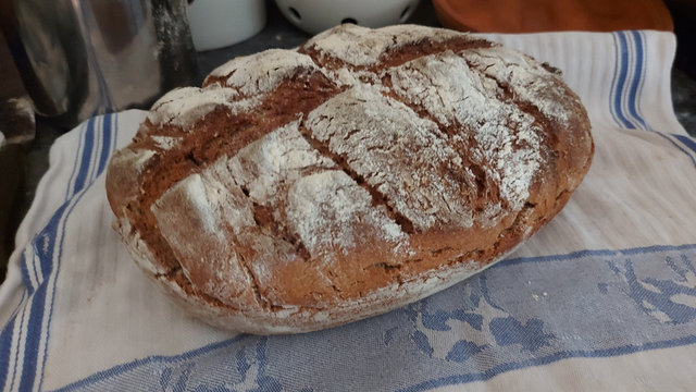 Roggen-Buttermilch-Brot von Zalanda Roggen-Buttermilch-Brot von Zalanda