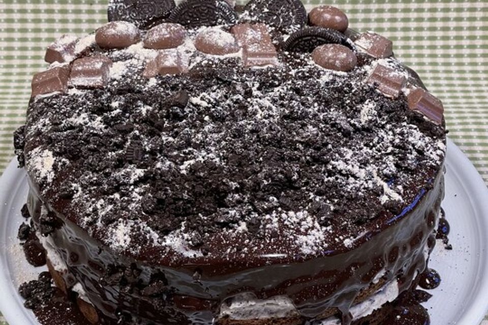 Schoko-Mascarpone-Torte Oreo-Style