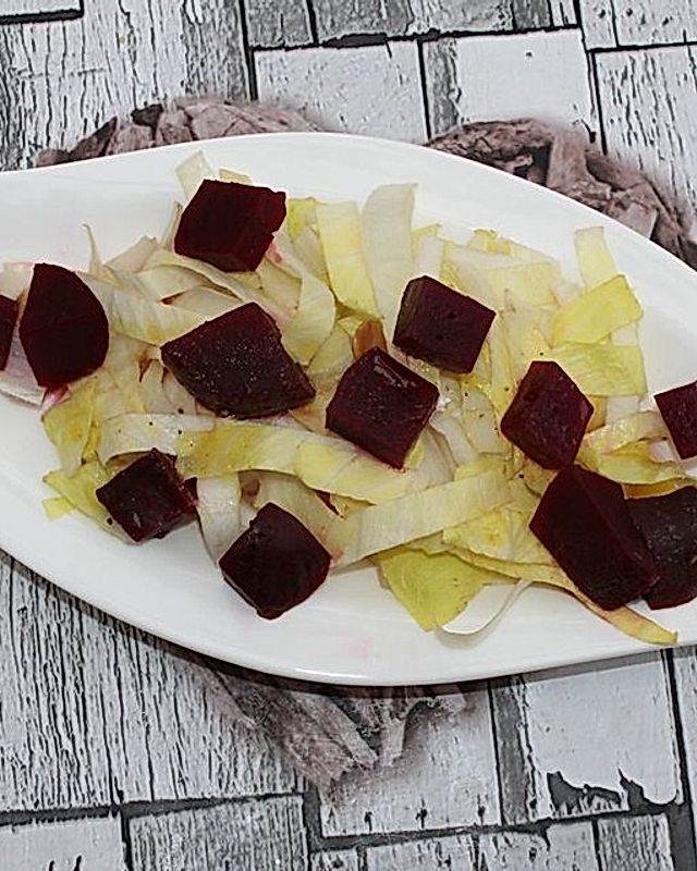 Rote Bete-Chicorèe-Salat à la Gabi