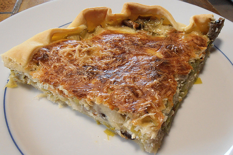 Lauch-Champignon-Quiche mit Ziegenfrischkäse