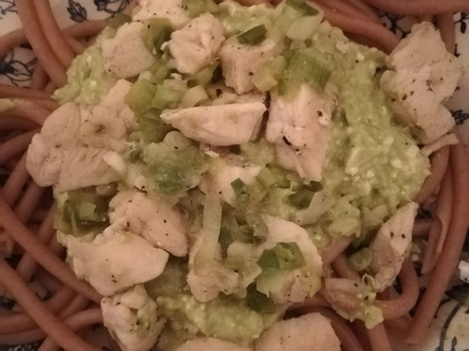 Vollkornspaghetti mit frühlingshafter Avocado-Feta-Creme von Luischen97 ...