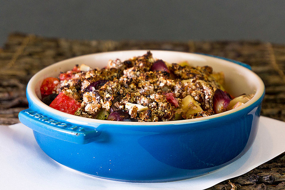 Warmer Obstsalat mit Mandel-Crumble